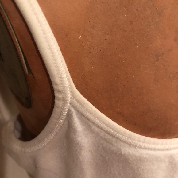 Camisoles Set of 2 Cami Tank Tops Tan/White Size Med Fits Sm/Med - Picture 9 of 16